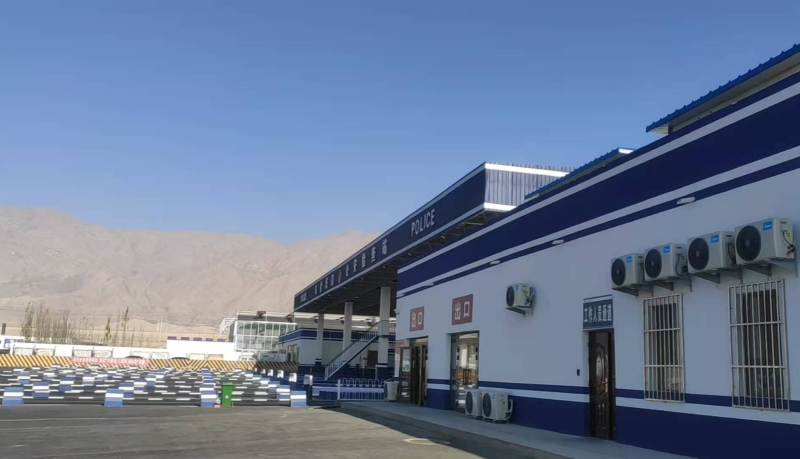 新疆和硕县七公里公安检察站